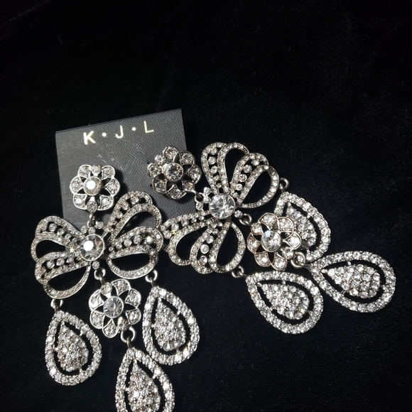 Kenneth Jay Lane - Picture 11 of 11